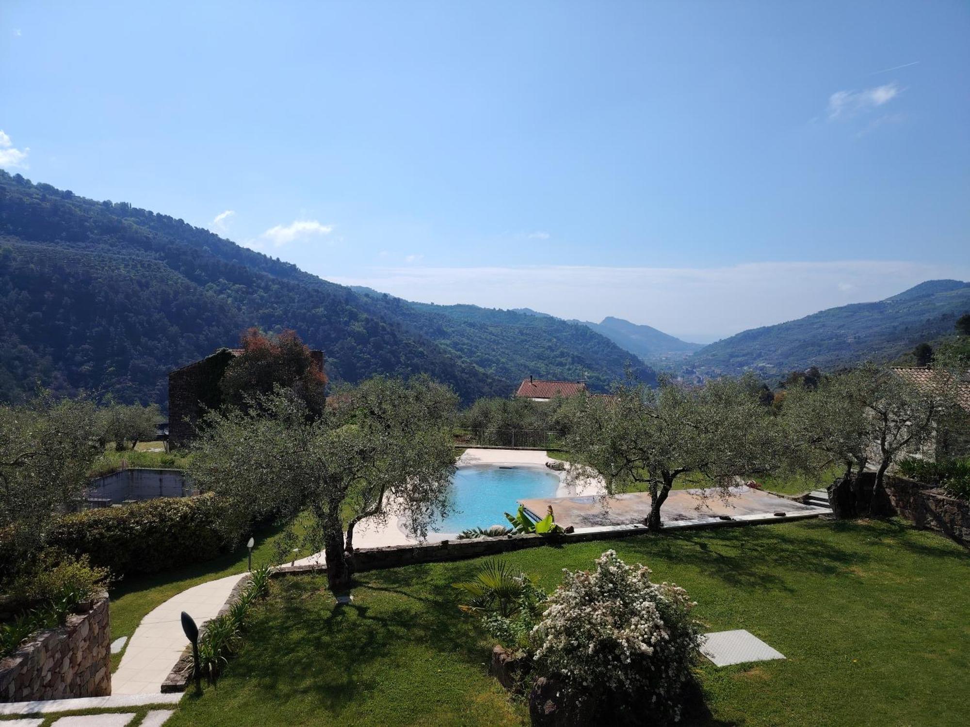 Bed and Breakfast La Cicala Stonata Dolceacqua Exterior foto